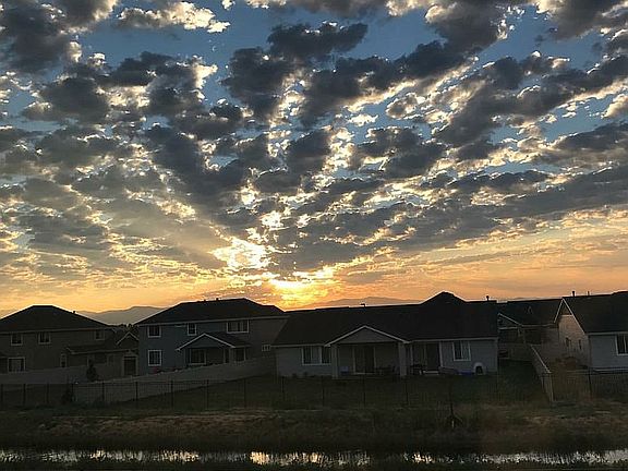 Foothills sunrise @ Master