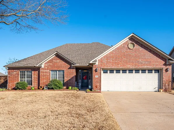 1300 Stone Crest Dr, Conway, AR 72034