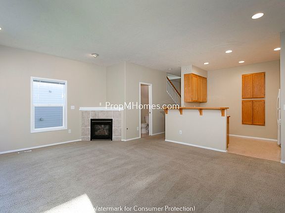 4th image of 3174 NE 13th Pl #0