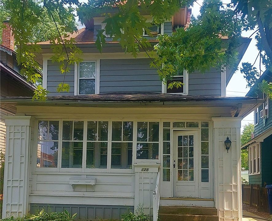 1st image of 125 Montrose Ave