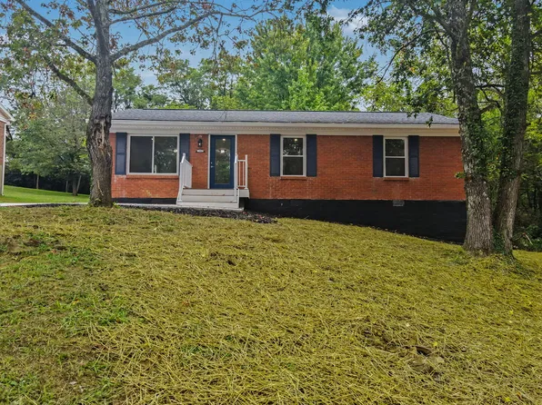305 Spillman Dr, Dry Ridge, KY 41035