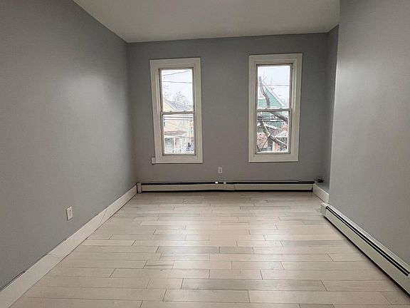 3rd image of 164 Delaware Ave APT 2L