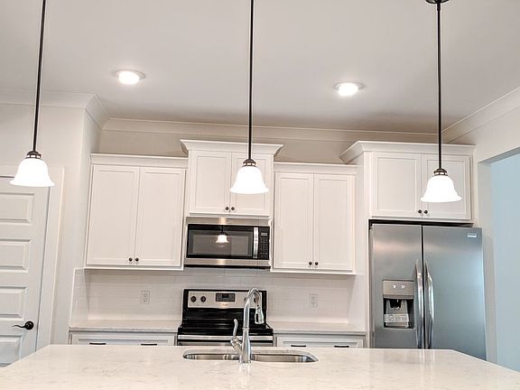 5th image of 8100 Lenox Creekside Dr Ste 2