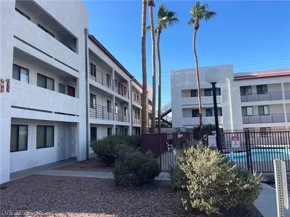 1361 E University Ave APT 105, Paradise, NV 89119