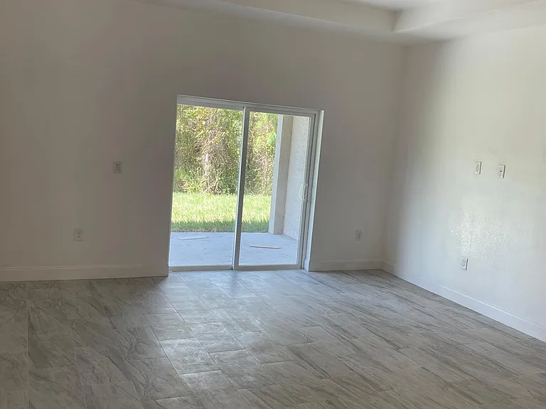 1240 Columbus Blvd #A — Photo 23