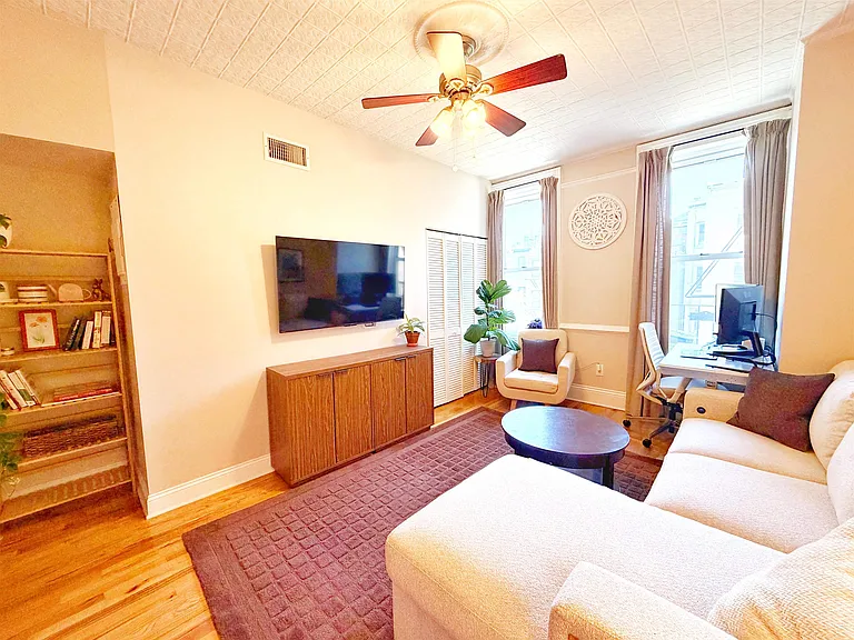 931 Park Ave #3L — Photo 1