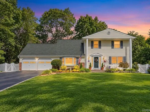 1 Porpoise Drive, Centereach, NY 11720
