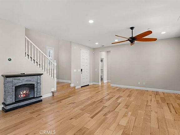 3rd image of 27425 Blackstone Rd