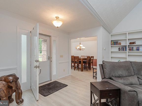 5th image of 1492 Cumberland Dr