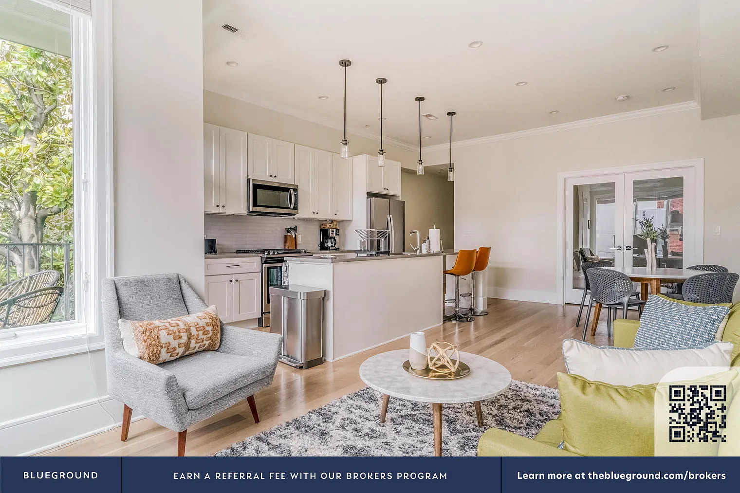 2 bed, 2.0 bath, 1250 sqft, $4,560 — Photo 3