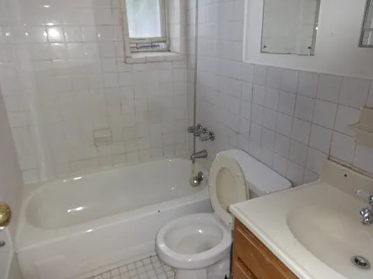 Rented by Blue Egg Realty Corp | media 36