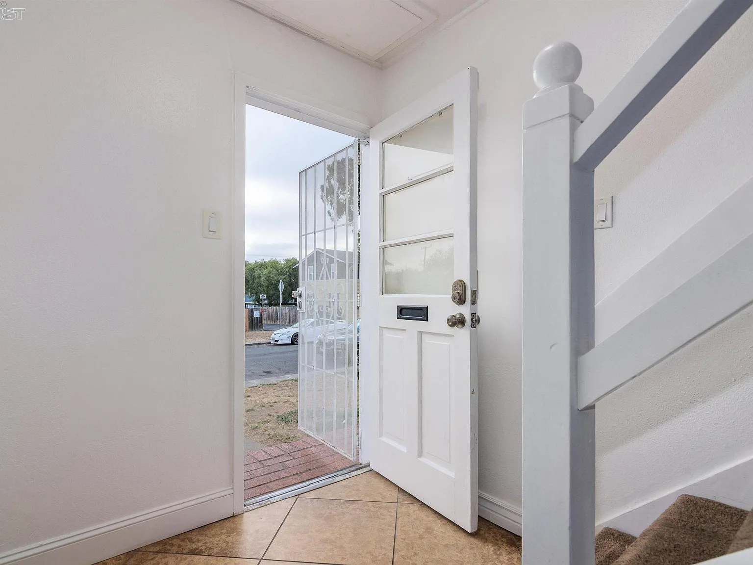 3 bed, 988 sqft, $2,250 — Photo 2