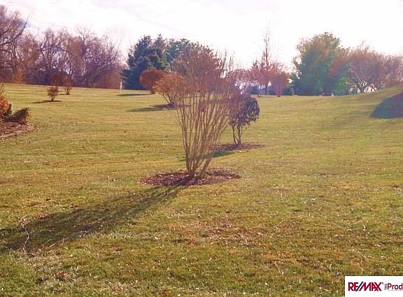 2nd image of 3033 Trailridge Blvd
