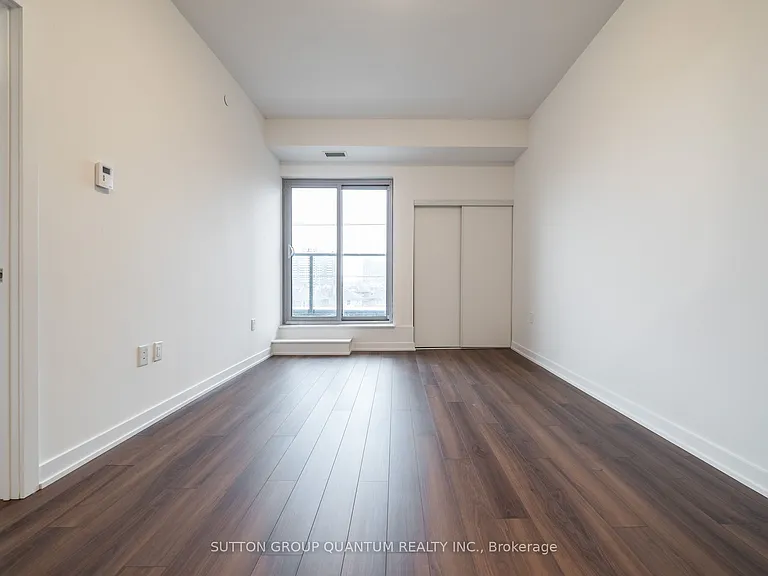 2433 Dufferin St #505 — Photo 7