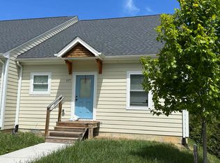 117 Mount Tabor Rd, Blacksburg, VA 24060