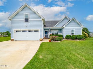 136 NW River Dr, Moyock, NC 27958