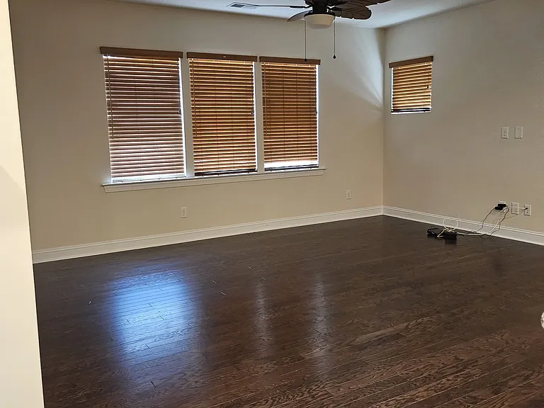 1140 Premier Key Dr — Photo 33
