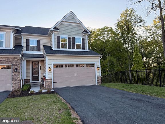 3rd image of 120 Bridget Pl