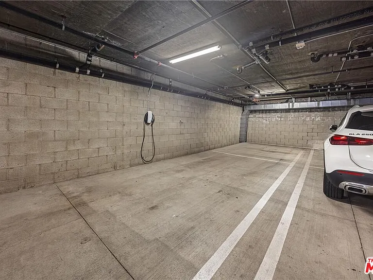 918 S Wooster St #2 — Photo 24