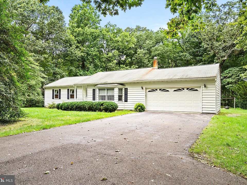 201 W Millstream Rd, Cream Ridge, NJ 08514 | Zillow