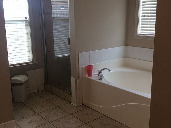 4th image of 1525 Melissa Ln