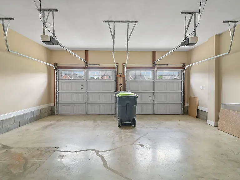 1093 Willow Cir — Photo 34