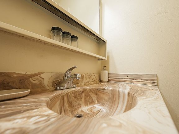 5th image of 1604 N Municipal Dr #3