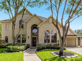 5403 Emerald Pointe Ln, Sugar Land, TX 77479