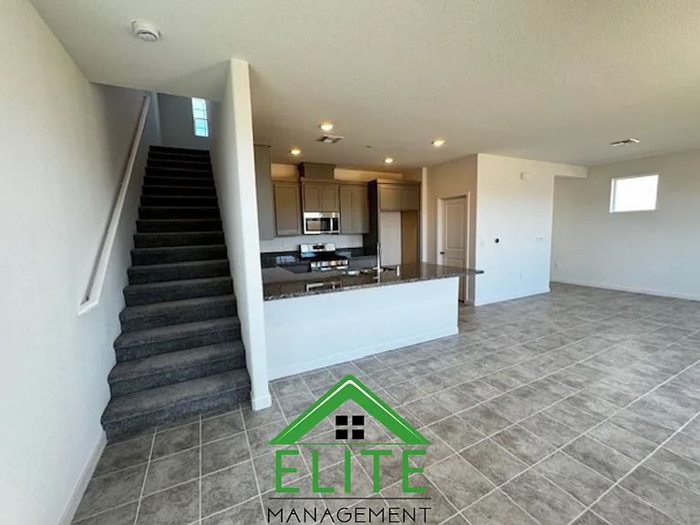 7635 Heatherpace Dr — Photo 7