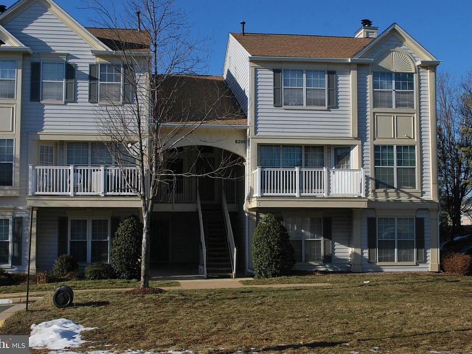 1st image of 8200 Crossbrook Ct Unit 201