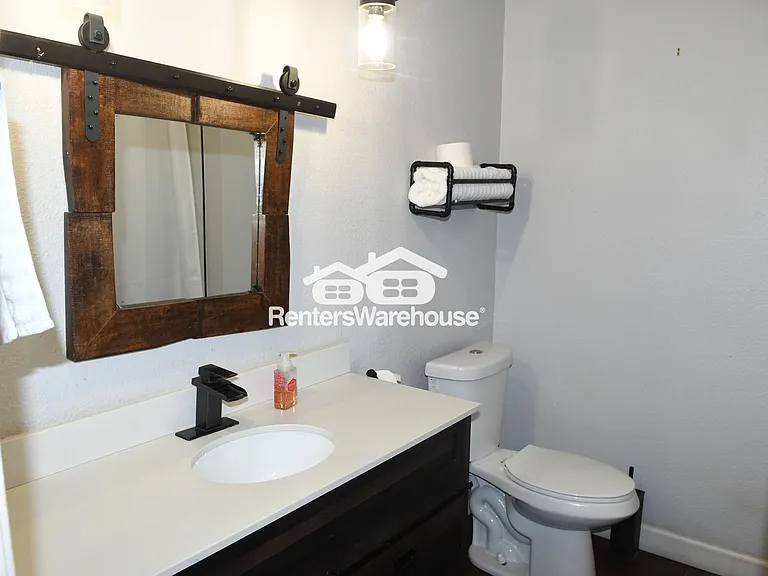 2939 E Minton St — Photo 13