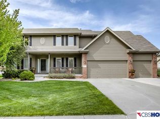 21004 McClellan Dr, Gretna, NE 68028