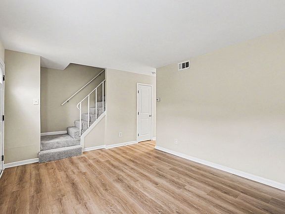 2nd image of 319 Brock Sq