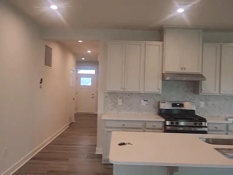 2056 Codaz Way — Photo 21