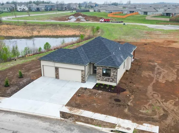 8005 SE Hoot Owl St, Blue Springs, MO 64014