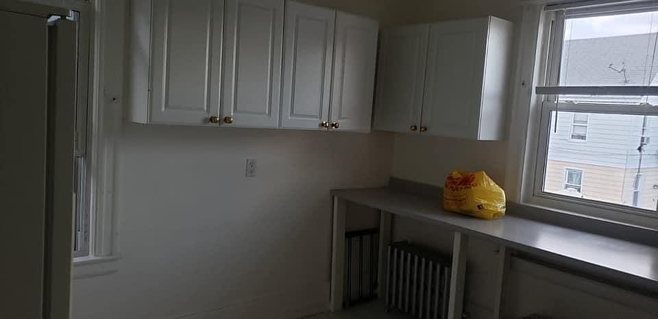 2nd image of 9209 107th Ave Floor 2