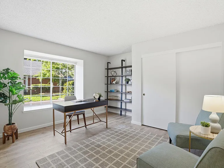 8 Coyle Creek Cir — Photo 17