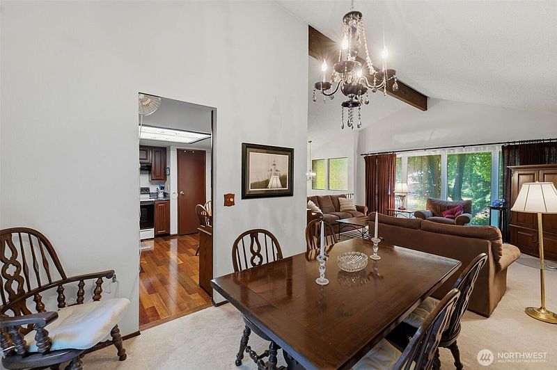 5th image of 3325 SE Summer Place
