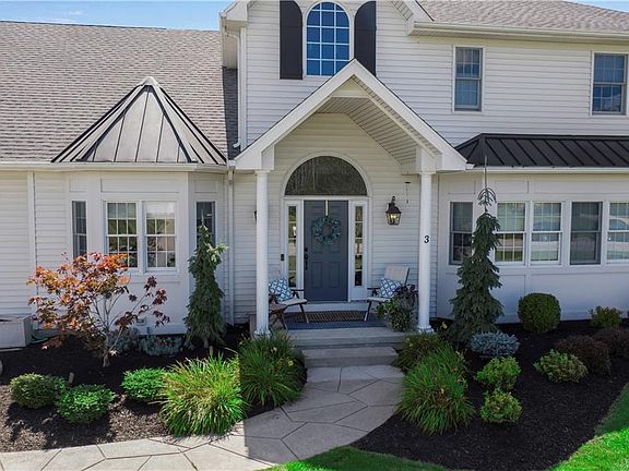 3rd image of 3 Rockdove Ln