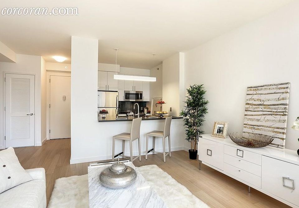 1st image of 180 Myrtle Ave APT 5J