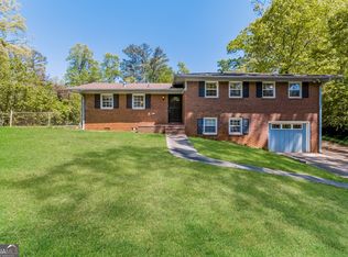 5702 Forest Dr, Acworth, GA 30102