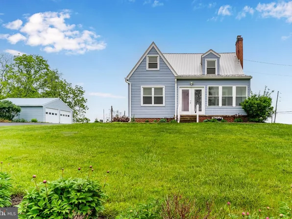 1239 E Lisburn Rd, Mechanicsburg, PA 17055