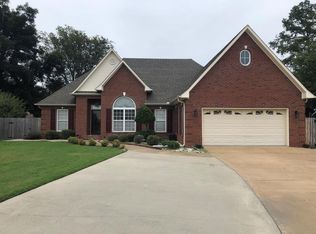 46 Bonda Dr, Greenville, MS 38701