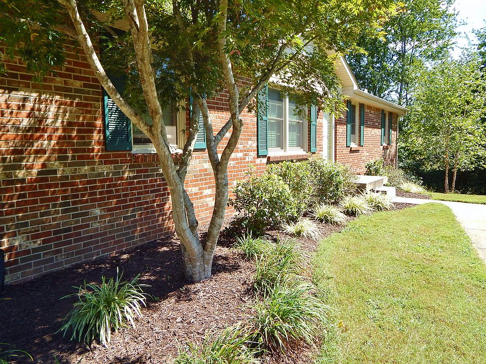 1st image of 2021 Montclair Dr