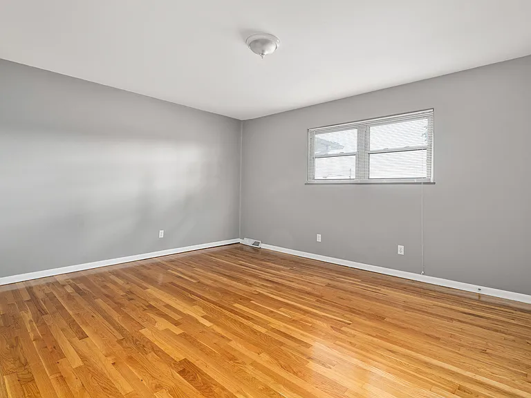 1167 Edgehill Rd — Photo 9