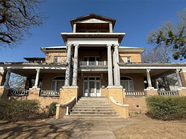 207A NW 4th Ave, Mineral Wells, TX 76067