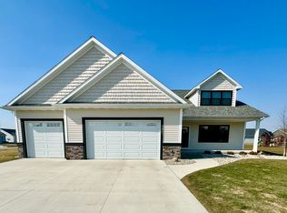 5801 Diamond Meadows Ln, Freeland, MI 48623