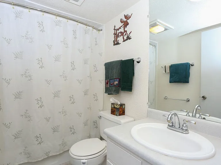 800 Columbine Rd #B — Photo 6