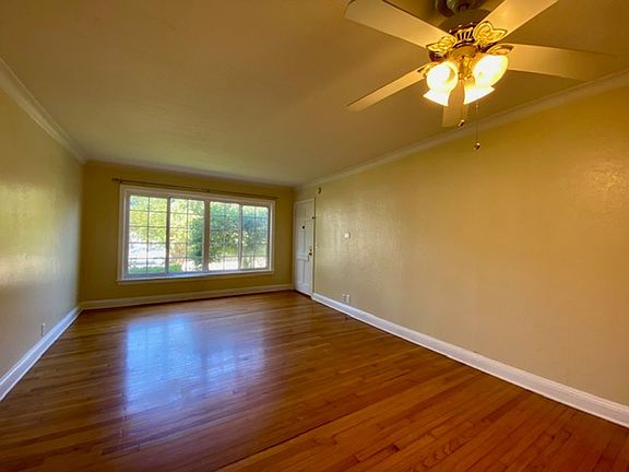 3rd image of 503 Dudley Dr Unit E