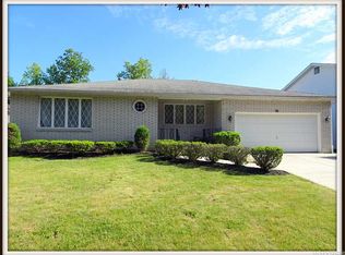 84 Suburban Ct, West Seneca, NY 14224